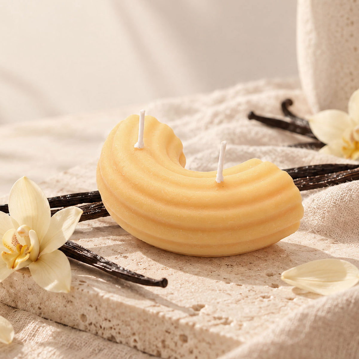 Macaroni-Shaped Candle – Vanilla-Scented Soy Wax with Double Wicks