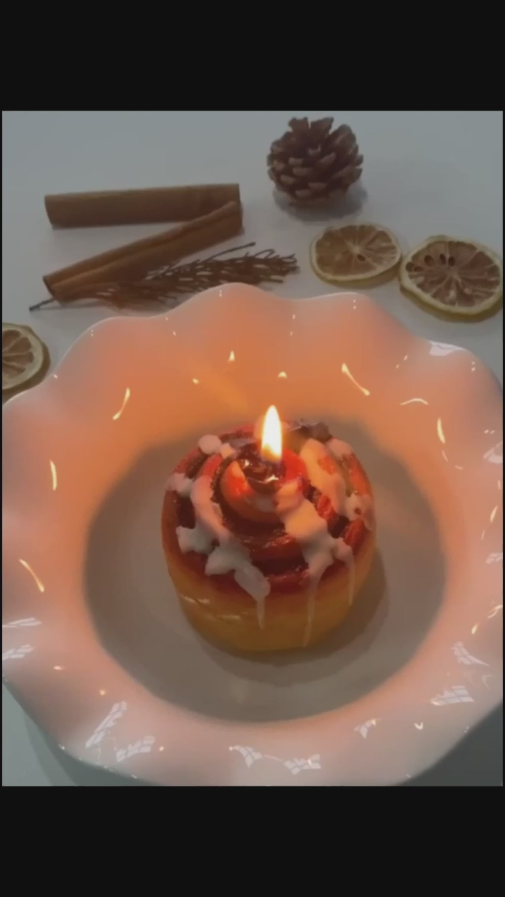 7.3 oz Cinnamon Roll Scented Candle - 50+ Hours of Burning